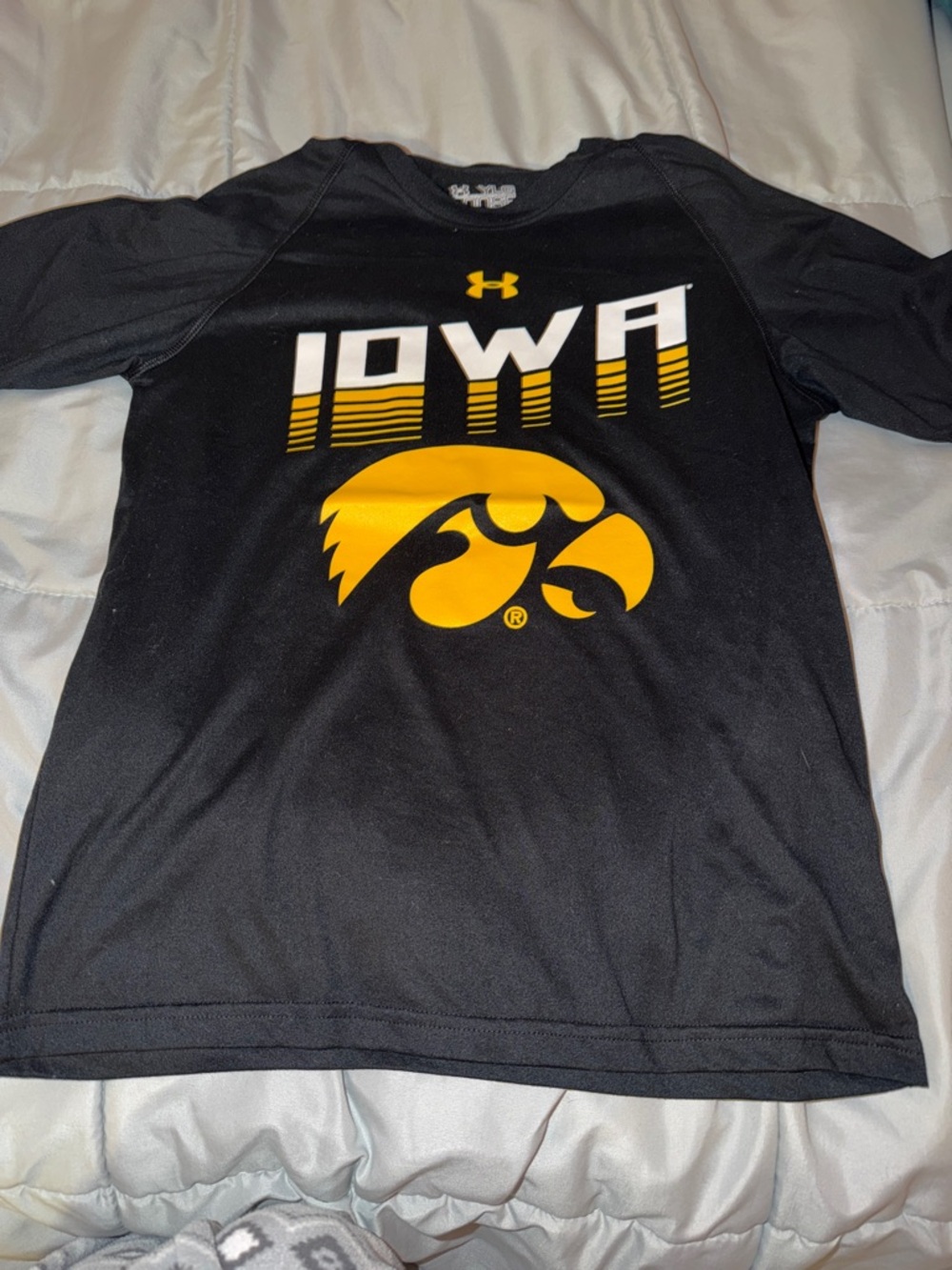 Under Armour Black and Gold Iowa Hawkeyes Performance Shirt